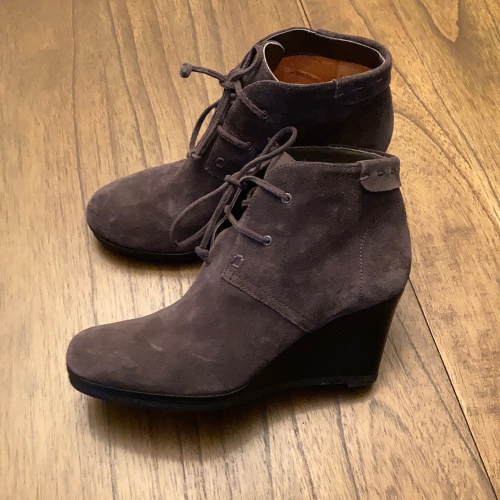 Size 8 Via Spiga Gray Suede Wedge Ankle Booties